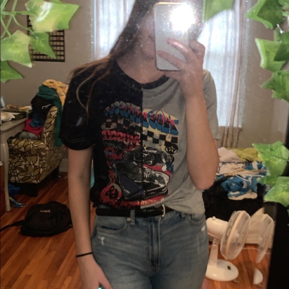 Graphic grey and black t shirt